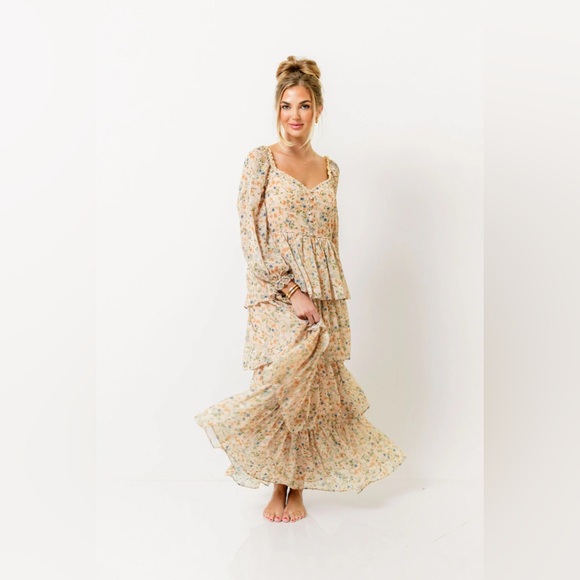 Floral Tiered Maxi Dress, M, NWT - Picture 2 of 15